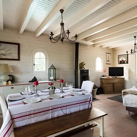 Holiday home Maison Familiale Avec Piscine Au Cap Ferret Chaleureux 5 Ideal Pour Familles Avec Enfants Proche Plages Pistes Cyclables Et Foret Calme Confort Et Nature Pour Des Inoubliables Proche Arcachon *