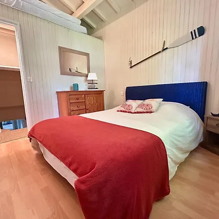 Holiday home Maison Familiale Avec Piscine Au Cap Ferret Chaleureux 5 Ideal Pour Familles Avec Enfants Proche Plages Pistes Cyclables Et Foret Calme Confort Et Nature Pour Des Inoubliables Proche Arcachon Lege-Cap-Ferret